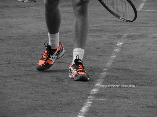 テニスシューズ フェデラーはプロストックシューズを履いている テニスを人一倍楽しむ方法
