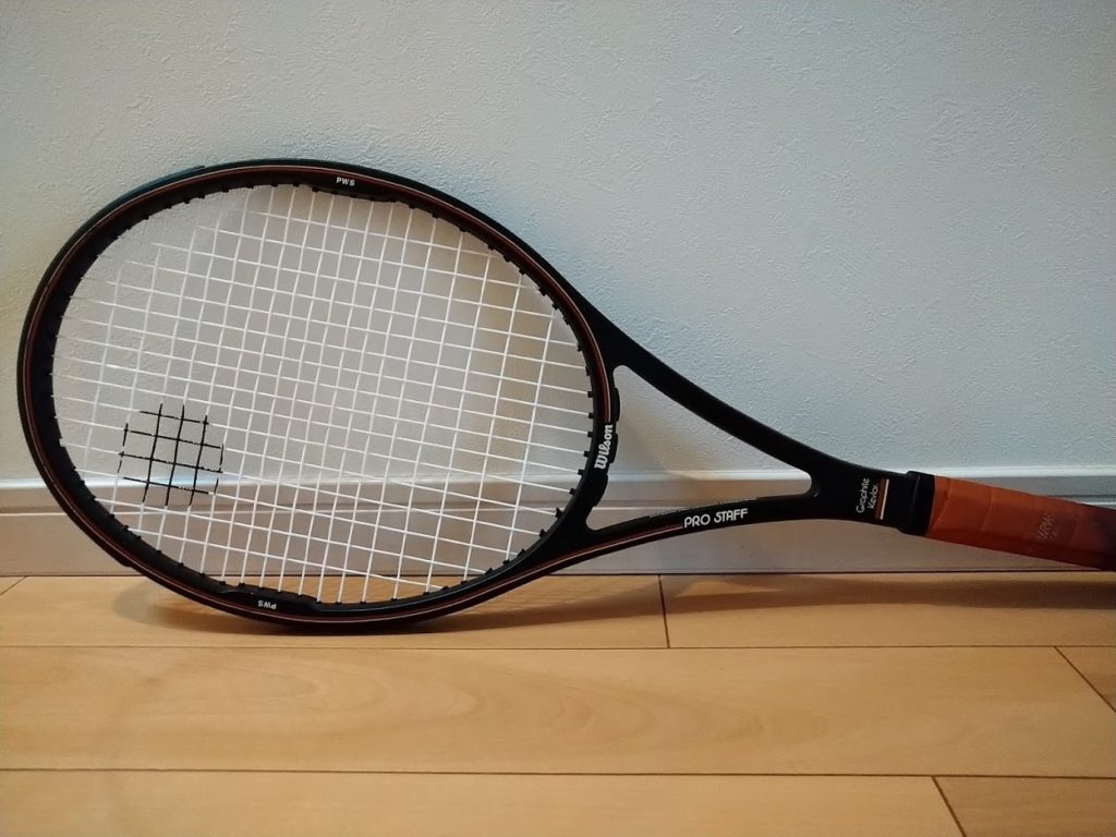【テニスラケット】セントヴィンセント製プロスタッフミッドで練習する贅沢｜PRO STAFF MID MADE IN ST.VINCENT | テニス を人一倍楽しむ方法